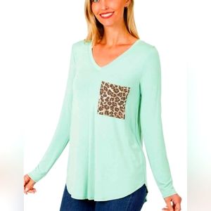 Long sleeve teal top
